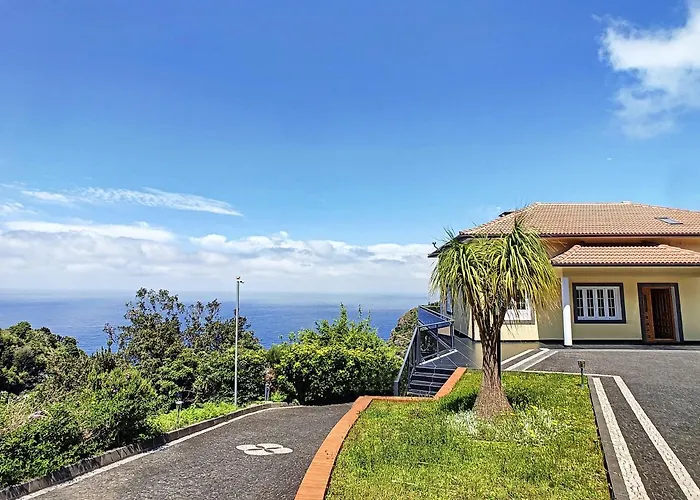 Casa Leao De Ouro By Lovelystay * São Jorge